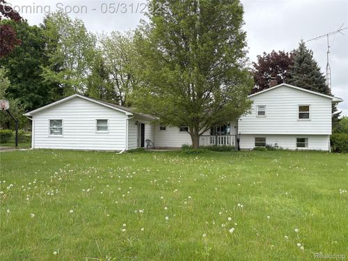 8865 E Bennington Rd, Durand, MI, 48429-9765 | Card Image