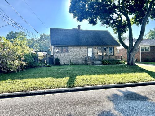 3620 Dandurand Ave, Windsor, ON, N9E2G3 | Card Image