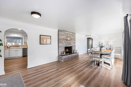 7284 Cardinal St, Clay, MI, 48001-4106 | Card Image