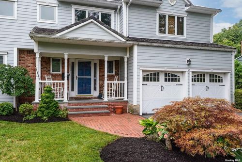 115 Cocks Ln, Locust Valley, NY, 11560-2348 | Card Image
