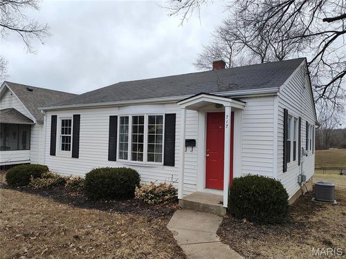 717 N 5th St, Elsberry, MO, 63343-1007 | Card Image