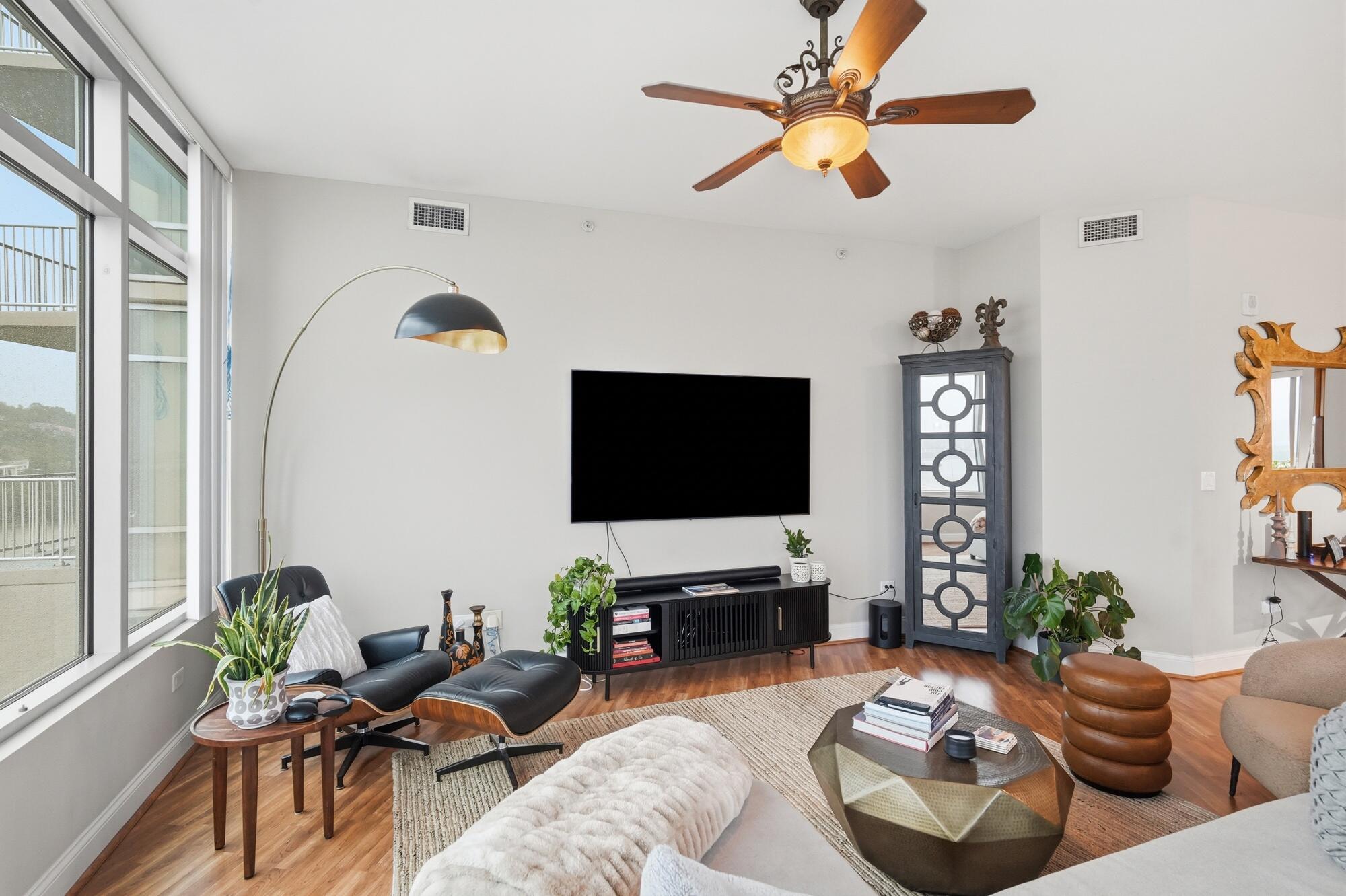 Residential Lease in Newport 4