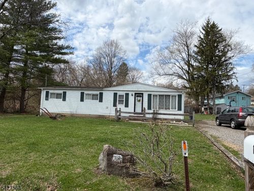 12 Dennis Ave, High Bridge, NJ, 08829-1726 | Card Image