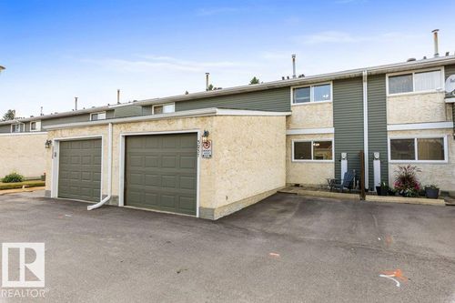 3237 132a Ave Nw, Edmonton, AB, T5A3K4 | Card Image
