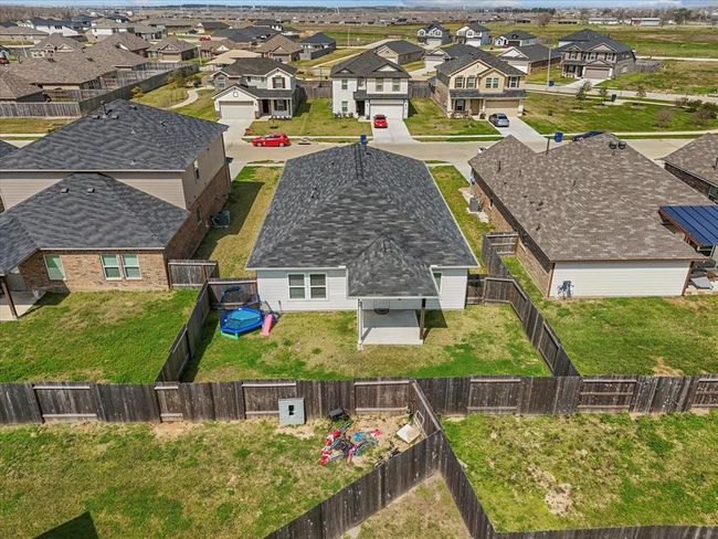 8117 Ocean Jasper Ln, House other with 4 bedrooms, 2 bathrooms and 2 parking in Texas City TX | Image 4