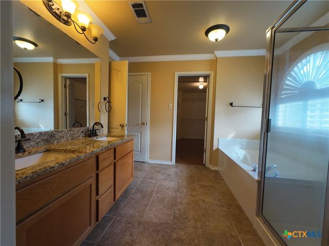 Master Bath | Image 18