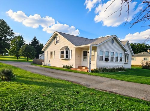 1420 Pittsburgh Rd, Franklin, PA, 16323-2027 | Card Image