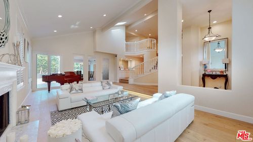 4950 Densmore Avenue, Encino, CA, 91436 | Card Image