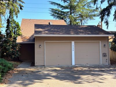 5538 Nw Burning Tree Ct, House other with 4 bedrooms, 2 bathrooms and 2 parking in Portland OR | Image 2