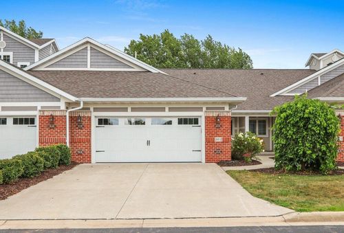 2-2617 Bay Harbor Circle, Ashwaubenon, WI, 54304 | Card Image