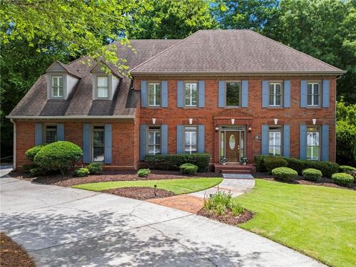2910 Leeds Garden Ln, Johns Creek, GA, 30022-7566 | Card Image