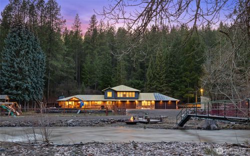 330 Swauk Creek Ln, Cle Elum, WA, 98922-9188 | Card Image