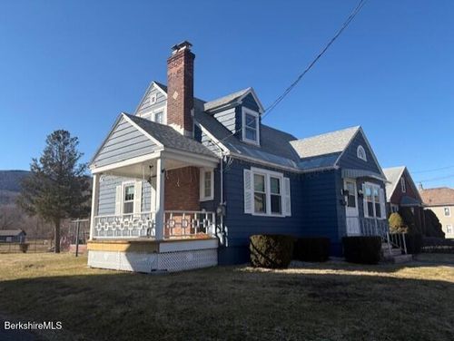 84 N Summer St, Adams, MA, 01220-1565 | Card Image