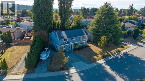 9478 Eastbrook Dr, Sidney, BC, V8L4J1 | Card Image