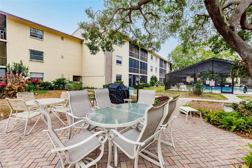apt-303-2260 Stickney Point Rd, SARASOTA, FL, 34231-4040 | Card Image
