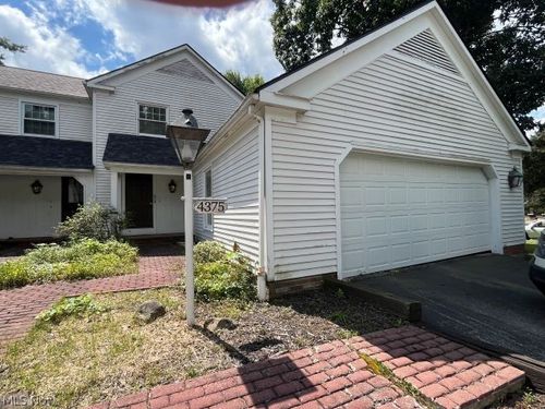 4375 Devonshire Dr, Boardman, OH, 44512-1026 | Card Image