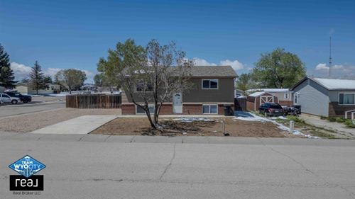 476 Indian Paintbrush, Casper, WY, 82604 | Card Image