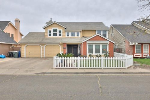 2820 Glasgow Drive, Ceres, CA, 95307 | Card Image