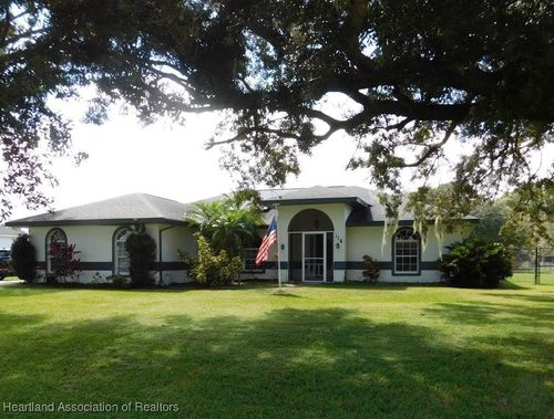 116 Oak Knolls Cir, Sebring, FL, 33876-6220 | Card Image