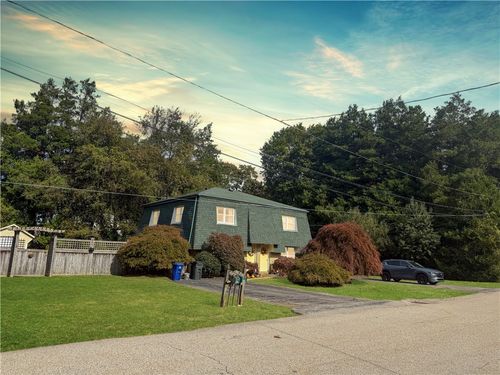 103 Mount View Road, Narragansett, RI, 02882 | Card Image