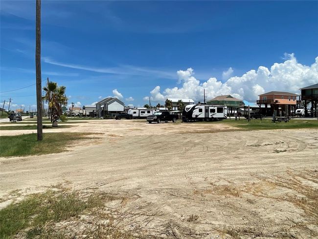 Main parking area | Image 10
