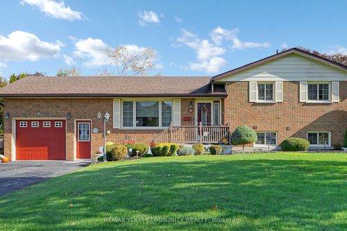 30 Grant Dr, Oakwood, ON, K0M2M0 | Card Image