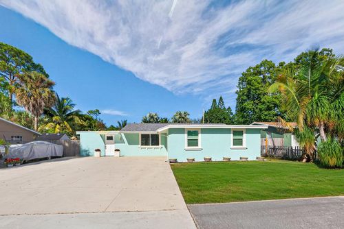 5565 Papaya Rd, West Palm Beach, FL, 33413-1857 | Card Image