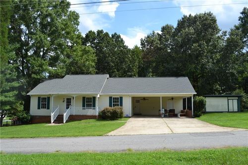 405 Puzak Ln, Madison, NC, 27025-2040 | Card Image