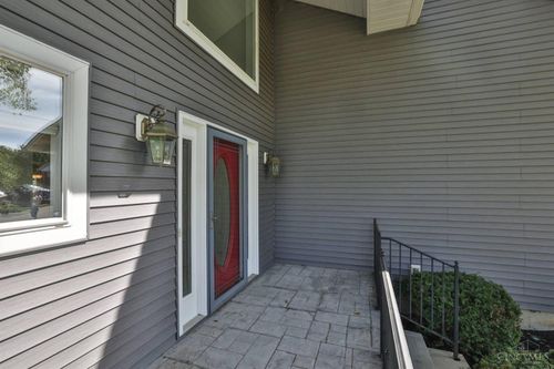 5614 Williamsburg Way, West Chester, OH, 45014-3855 | Card Image