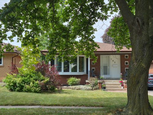 792 Tatra Dr, Oshawa, ON, L1J6S7 | Card Image