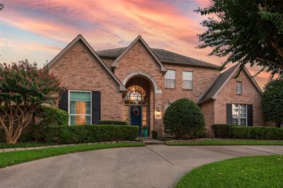 Gorgeous view of tudor house | Image 3