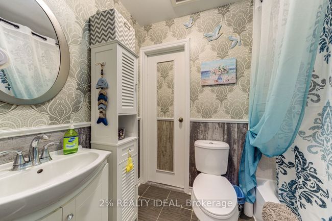 141 River Rd E, House other with 2 bedrooms, 2 bathrooms and 7 parking in Wasaga Beach ON | Image 27