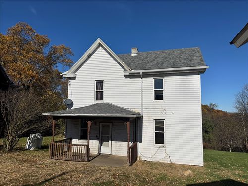 431 1st St, Allison, PA, 15413-1001 | Card Image