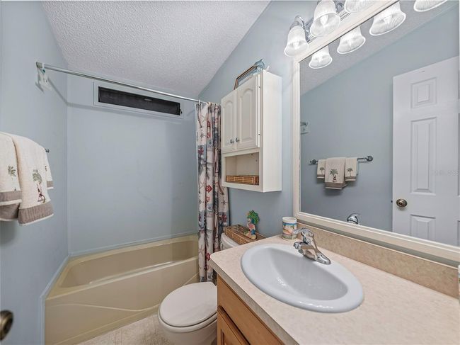 3907 William Hume Dr, House other with 2 bedrooms, 2 bathrooms and null parking in ZEPHYRHILLS FL | Image 28