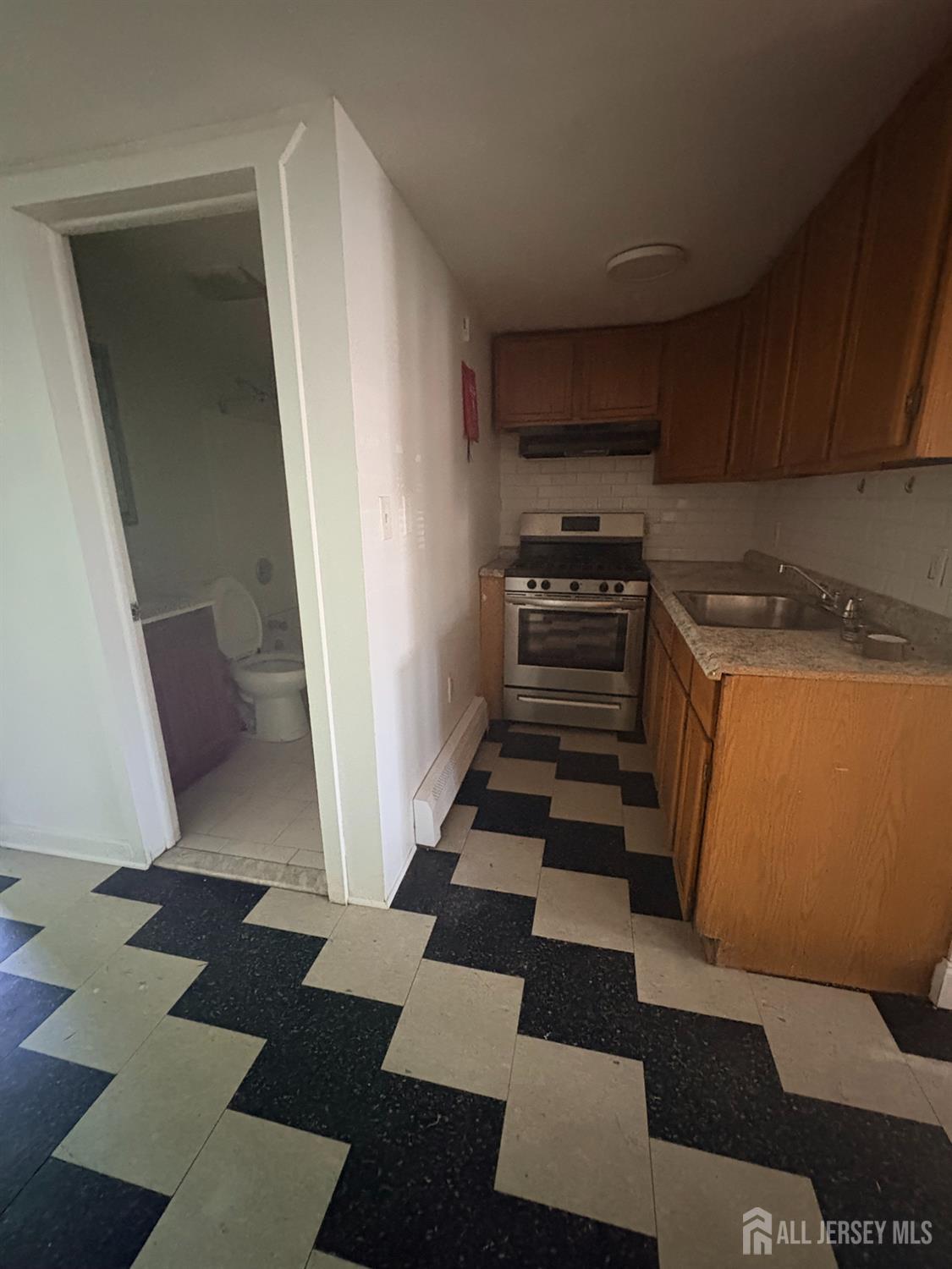 Residential Lease in Perth Amboy 4