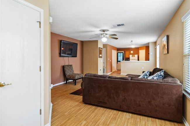 1114 Emmitt Run, House other with 3 bedrooms, 2 bathrooms and null parking in Austin TX | Image 4