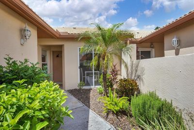 3251 - 4216 Marseilles Avenue, Condo with 2 bedrooms, 2 bathrooms and null parking in Sarasota FL | Image 3