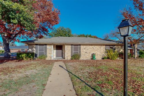 9100 Berkshire Dr, Frisco, TX, 75033-3731 | Card Image