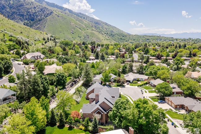 Aerial perspective of suburban area with mountains | Image 104