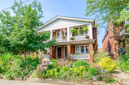 {{alt}} | Card Image