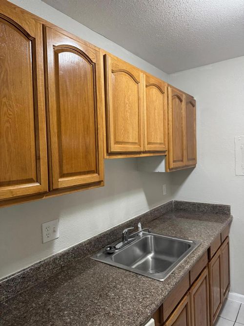 2404 Nw 39th Way, Lauderdale Lakes, FL, 33311-1039 | Card Image