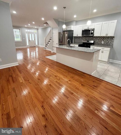 1913 E 29th St, BALTIMORE, MD, 21218-3136 | Card Image