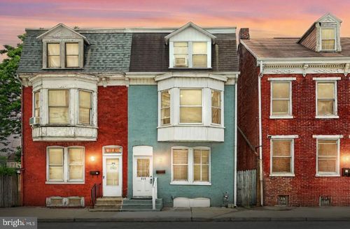 310 E South St, YORK, PA, 17403-2346 | Card Image