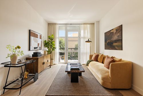 1c-23 Ocean Pkwy, Brooklyn, NY, 11218-1885 | Card Image