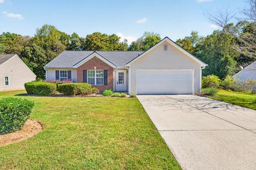 6285 Huntcliff Dr, Flowery Branch, GA, 30542-6407 | Card Image