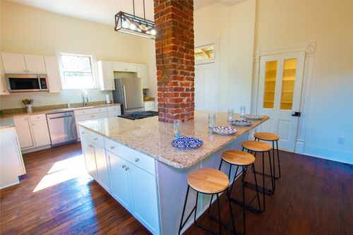 606 May St, Palestine, TX, 75801-3542 | Card Image