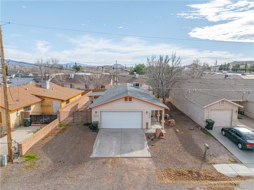 1936 Mullen Ave, Kingman, AZ, 86401-5147 | Card Image
