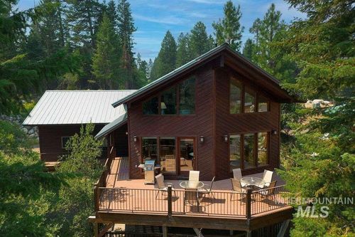 1370 Divot Ln, McCall, ID, 83638-1179 | Card Image