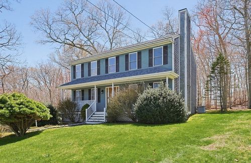 7 Shand Court Cir, Somerset, MA, 02726-3361 | Card Image
