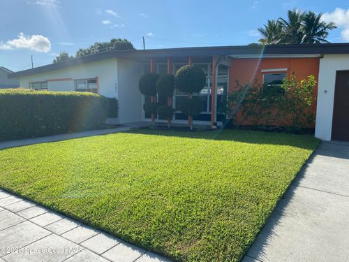 403 21st Pl Se, Vero Beach, FL, 32962-8304 | Card Image
